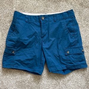 Dockers Women’s Blue Shorts Shorts w/pockets. Size 8. Excellent Condition!